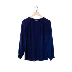 BANANA REPUBLIC FACTORY long sleeve eyelet blouse